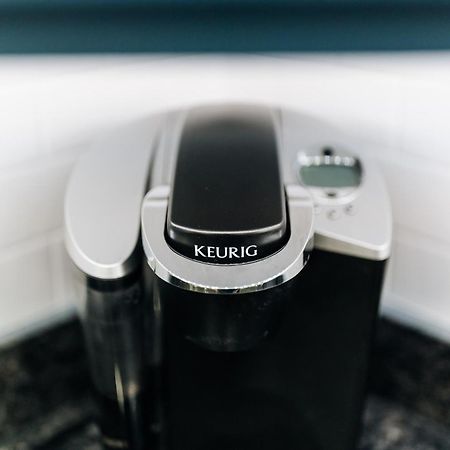 Tranquil Luxury: Modern Comfort! リンチバーグ エクステリア 写真