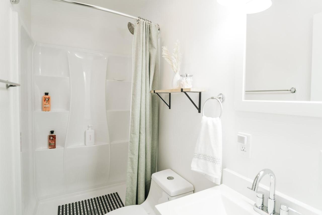 Tranquil Luxury: Modern Comfort! リンチバーグ エクステリア 写真